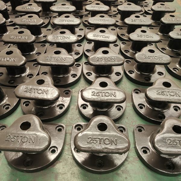 Marine Steel Equipment Deck Tee Harbor Chock Iron Casting Fixed Deck Port Cleat Wharf Mooring Bollard