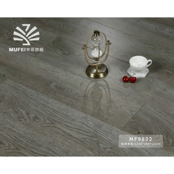 Free Sample 8mm 10mm 12mm 18mm Click Parquet MDF/HDF/Vinyl/WPC /Lvt/Spc Plastic Wood Waterproof Laminate Vinyl Flooring with Cheap Price