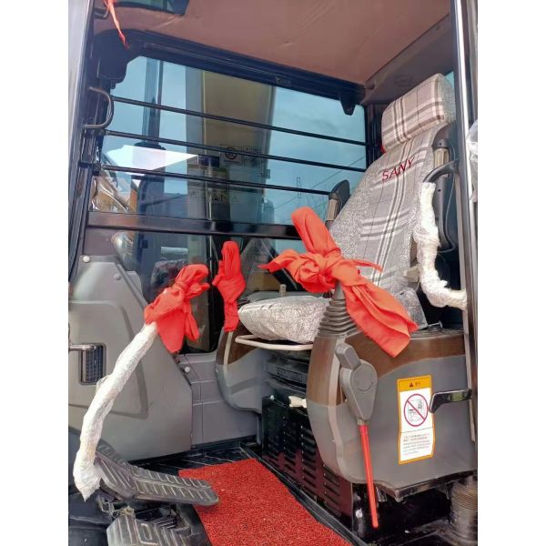 En bon état SANY 9 tonnes Mini Excavator SY95 Japonais Crawler Digger avec 53,8KW de puissance