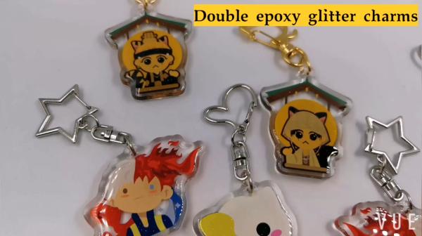 Epoxy Glitter Anime Acrylic Keychain Charm Innovative Design For Souvenir Gift