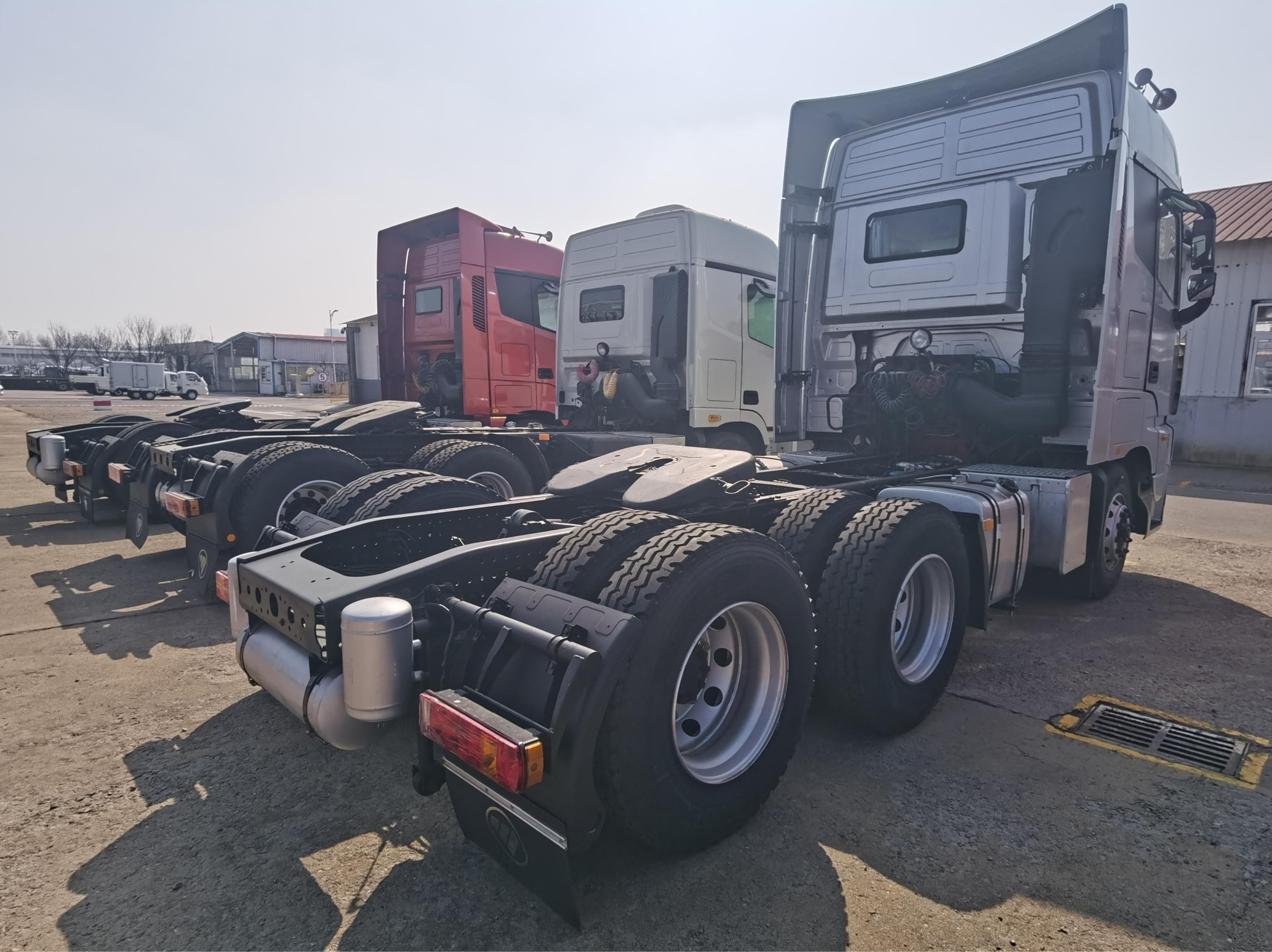 Used 6×4 460HP Foton EST Tractor Head - Second Hand Heavy Haul Truck Tractor - High horsepower used container tractor truck