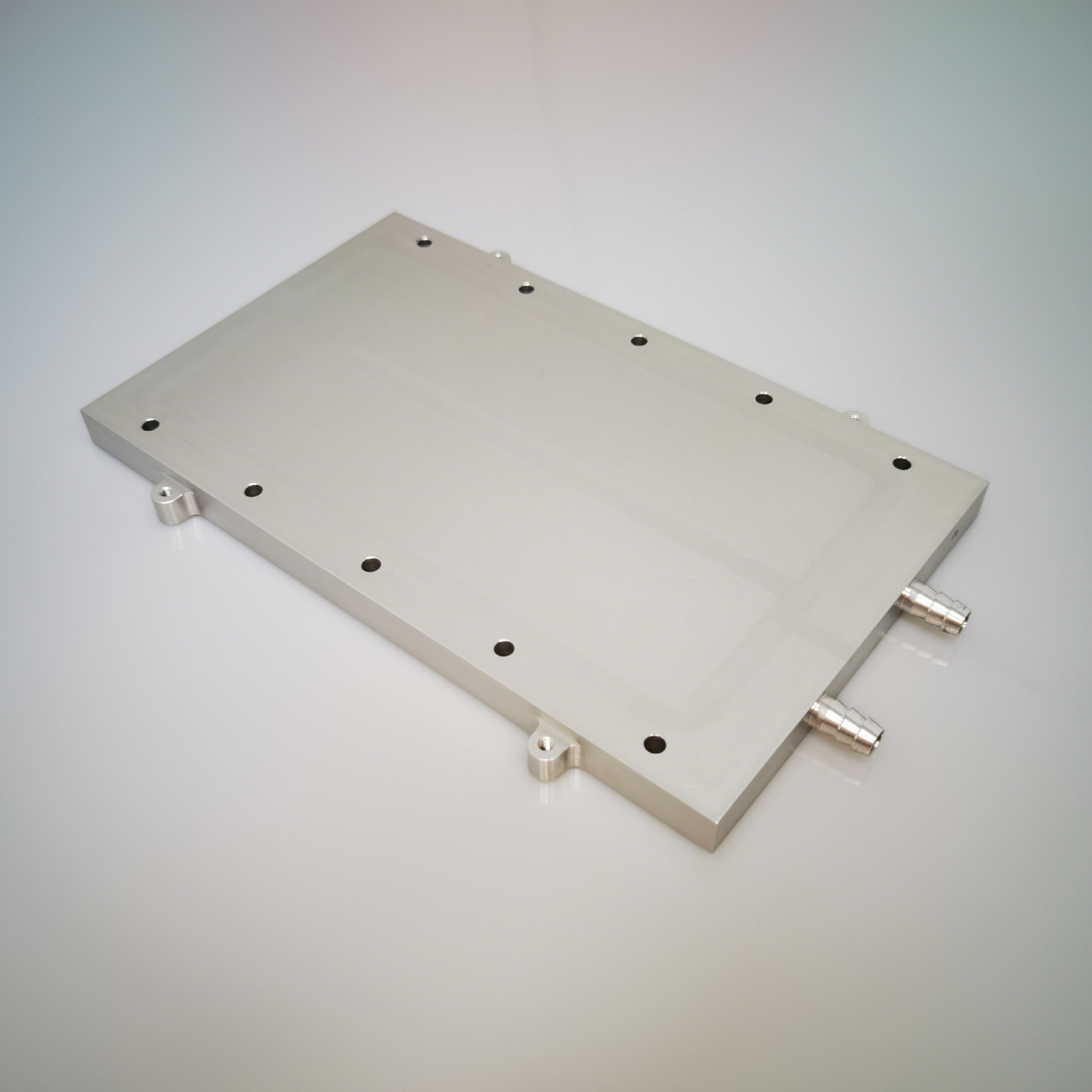 Heatsink с жидкостным охлаждением щита между источником света и механизмом воды подгонянный для оборудования индустрии