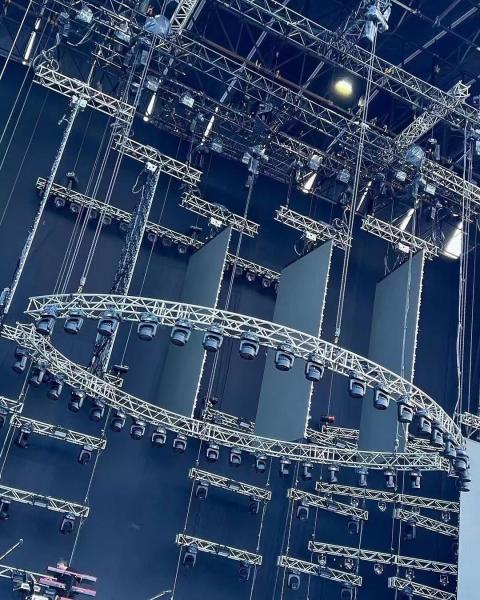 2m 3m 4m Aluminum Alloy Mult Angle Lighting Truss Display For Event / Exhibits