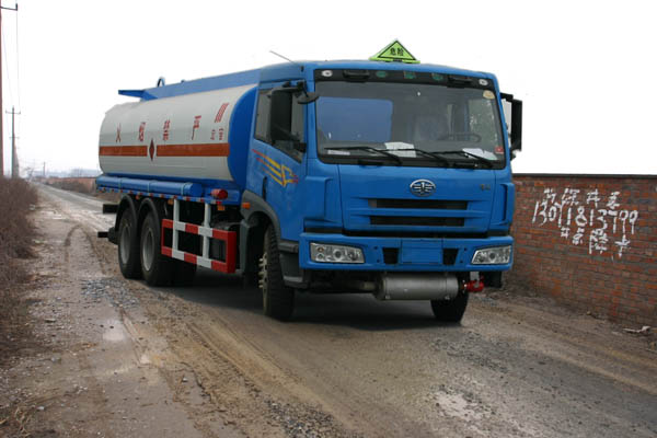 22cbm 5,811 US Gallon FAW 6x4 220HP Petroleum Oil Tank Truck / Lorry 22000L