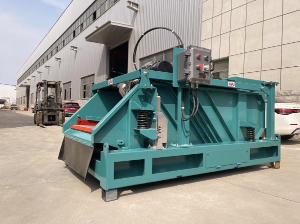 Drilling Mud Fluids Linear Motion Shale Shaker Wedge Block Screen 1.72KW Motor