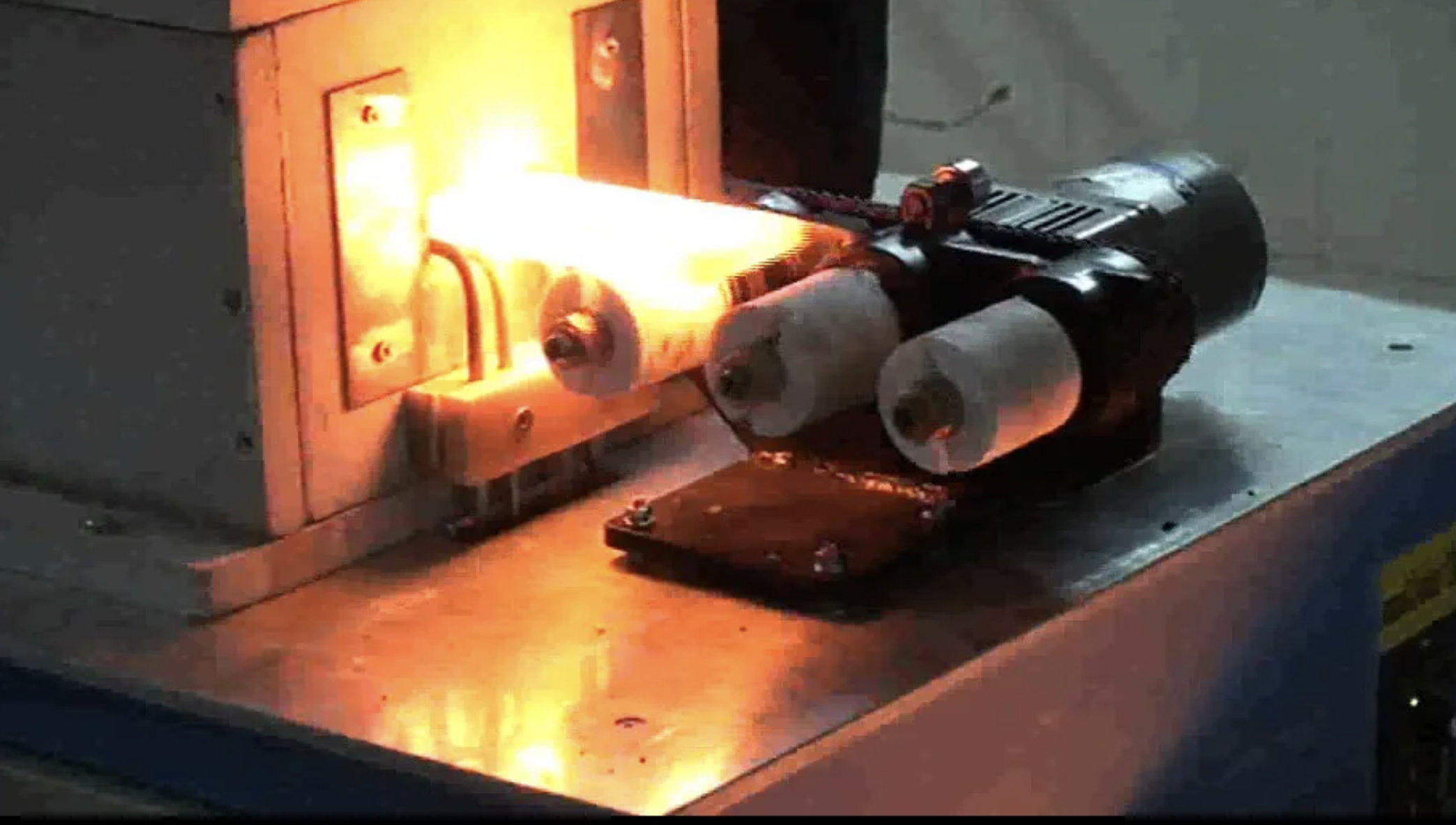 SGS Induction Forging Equipment 250KW 400KW Induction Heating Furnace For Forging