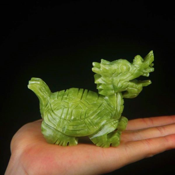 Wealth-Attracting Green Jade Toad Carving for Financial Success in Fengshui