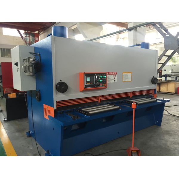Sheet Metal Guillotine Shearing Machine CNC Hydraulic Shearing Machine with Backgauge 600 Mm Rexroth Valve providing and Metal Cutting