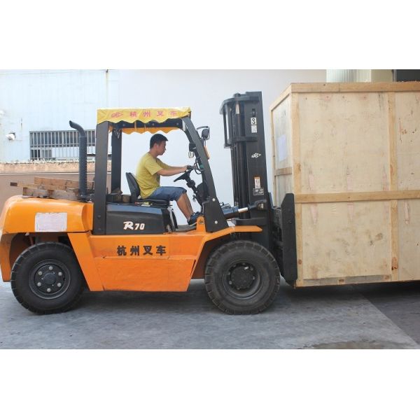 400mm Open Stroke Center Turret Two Color Plastic Injection Molding Machine 240T JTT2V3R-2400