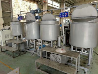 A linha de produção de mistura do bolo do recipiente 4 costura o motor com dimensão de 3.5m×2.5m×2.2m