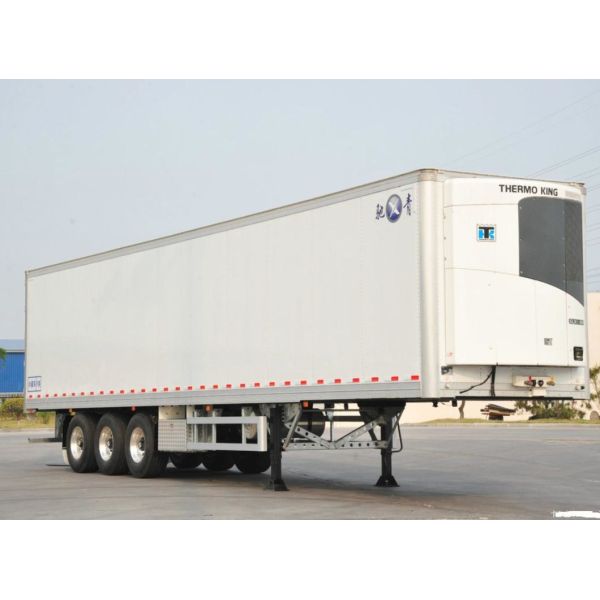 Medium Bearing Capacity Refrigerated Semi Trailer Solution for Frozen Food Transport