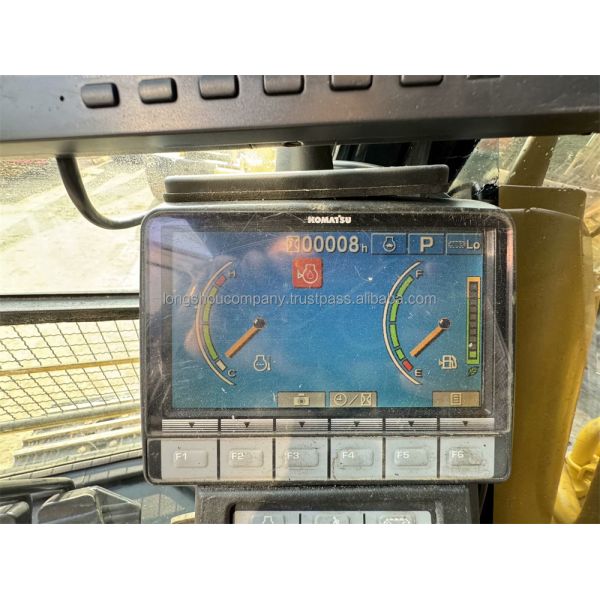 Used Komatsu Pc 200 Excavator Crawler Excavator Moving Type Maximum Digging Height 11000