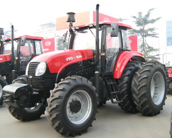 YTO X1604 4x4 160HP Agriculture Farm Tractor With Flexible Steering