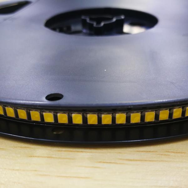 China Manufacturer Wholesale SMD 2835 LED 0.2W 21-23lm Cor Branca 7000 - 9000K LED Chip 120deg