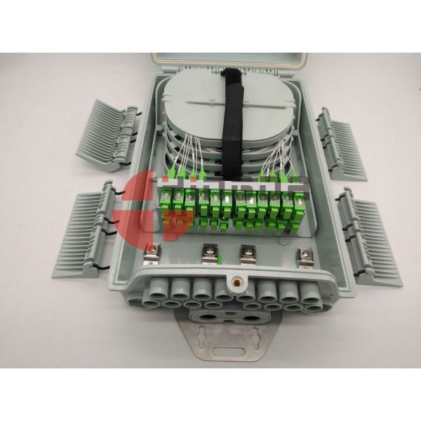Закрытие соединения оптического волокна 96 ядров с Сплиттер ПЛК 1кс16 СК/АПК, на открытом воздухе коробка 16 Сплиттер переносит