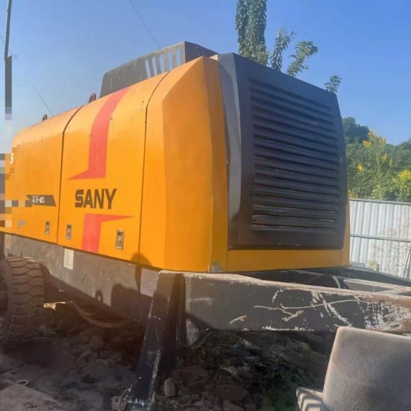 Usado 2019 bomba de hormigón montada en remolque Sany 9022 bomba de hormigón de remolque estacionaria