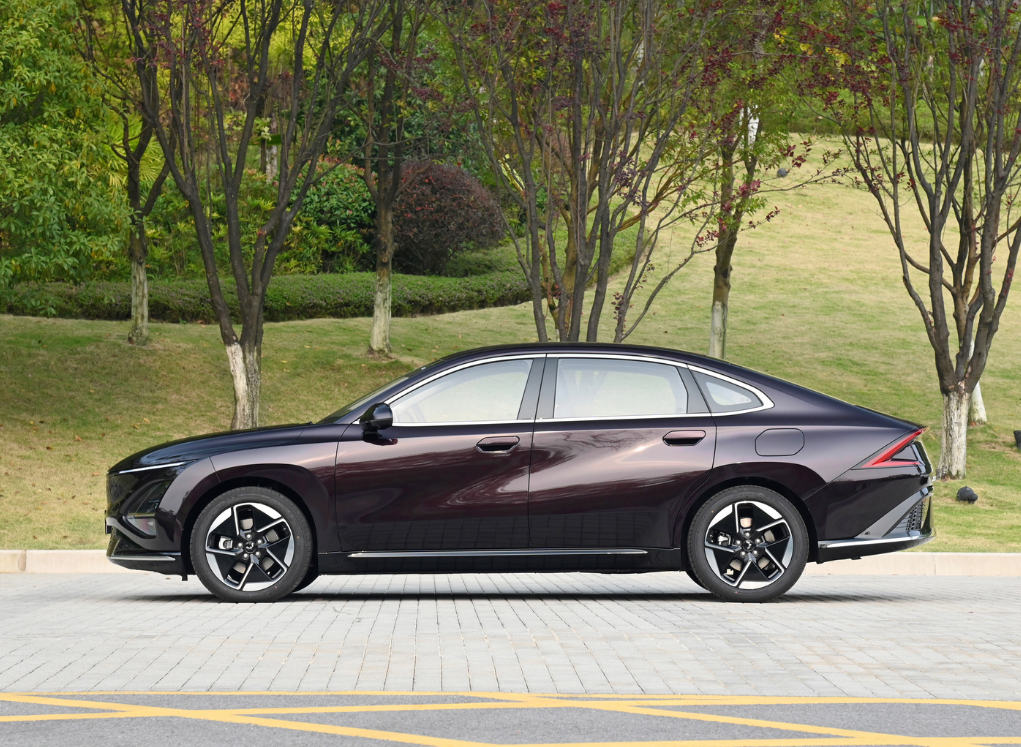 100% электромобиль Улинг Энергетические транспортные средства Чистый электрический электромобиль 2023 Подержанные автомобили