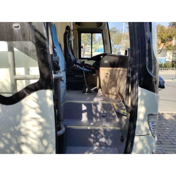 Yutong Bus Luxury Coach ZK6876 Used Coach Bus RHD 39 Seats Used Buses