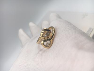 As curvas felizes de Chopard do acoplamento do vintage soam o ouro 18k amarelo com diamante