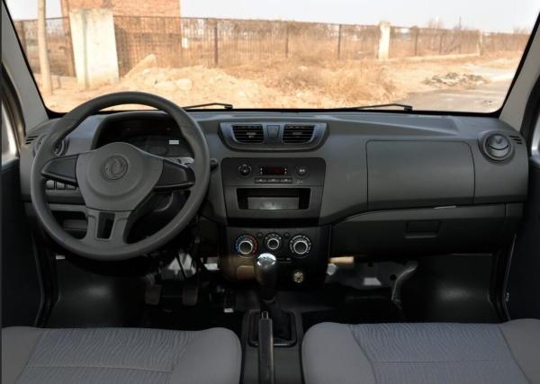 C32 Double Cabin Mini Cargo Truck 2 Seat With Capacity 800 KG 1200cc Engine