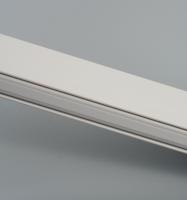 Formes personnalisées Canaux d'extrusion de type C Profil triangulaire en PVC en plastique courbé cadre de couverture de réfrigérateur en PVC extrudé