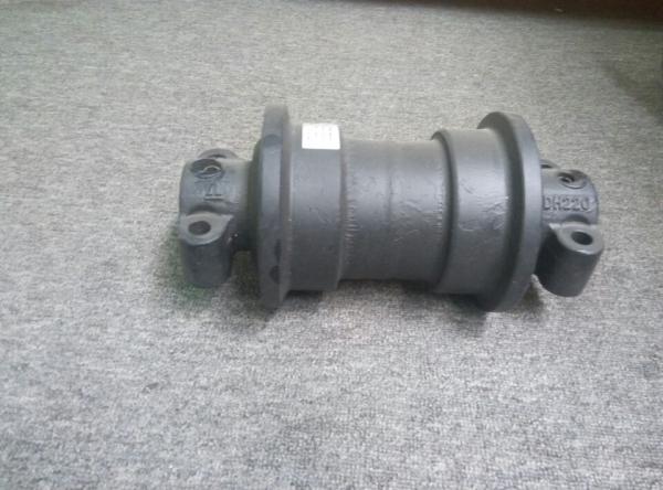 Black DH220 DOOSAN Excavator Spare Parts Undercarriage Track Roller Excavator Accessories