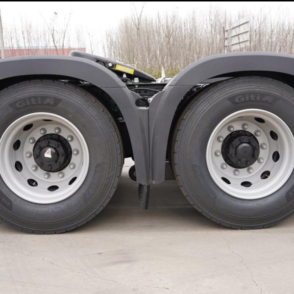 Manual Transmission Type Towing Tractor for Mercedes Benz Truck Hauling Vehicles