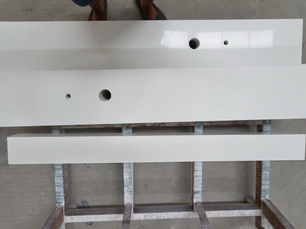 Man Made Solid Stone Countertops Skirting Apron Tissue Holes Custom Stone Form