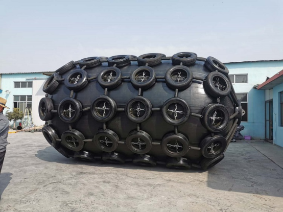 Обвайзеры раздувного дока резиновой шлюпки пневматические резиновые с покрышкой