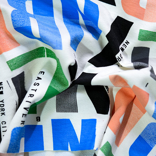 100% Polyester Printed Fabric Abrasion Resistant Breathable For Clothes Blankets Curtains