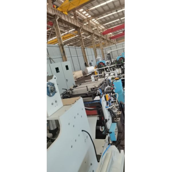 800 Pieces/Min Paper Napkin Folding Machine 1.5kW Tissue Folding Machine 1/8 Folded