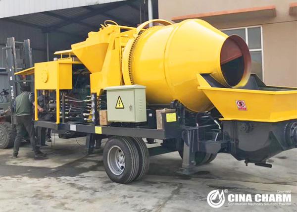 Diesel Type Mobile Concrete Pump , Cement Mixer Pump 30m3 Per Hour