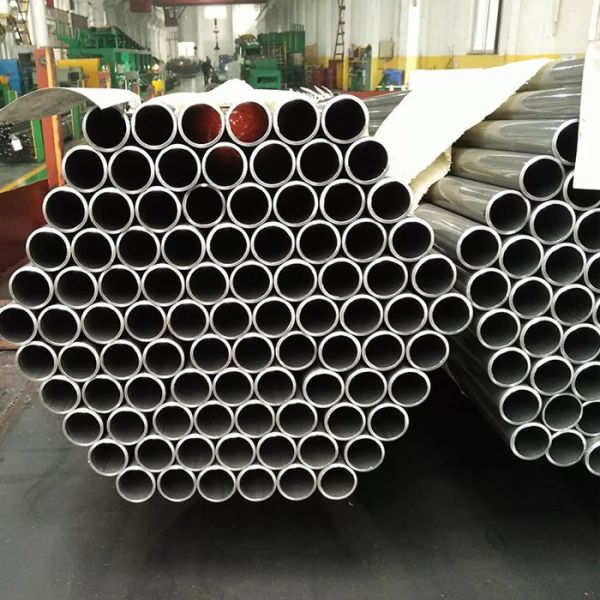 Q345B Alloy Seamless Steel Pipe Φ60-325 Round Large Diameter