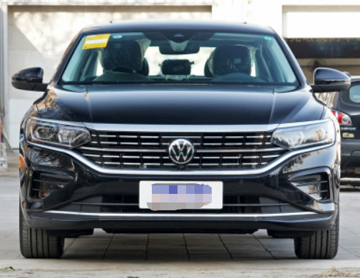 Средство седана места двери 5 бензина 7DCT 4 варианта 380TSI VW Passat 2023 окончательное