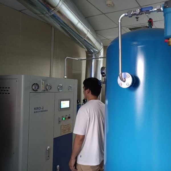 20Mpa Air Separation Oxygen Machine With Cylinders Filling Backup System