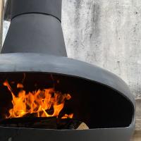 le plafond Hung Fireplace 70m2 de 800mm a suspendu la cheminée brûlante en bois