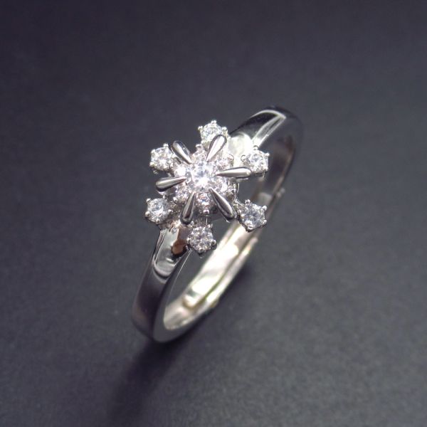 Серебр кольца 925 жемчуга минималистичного стиля одиночный с королевской формой кроны