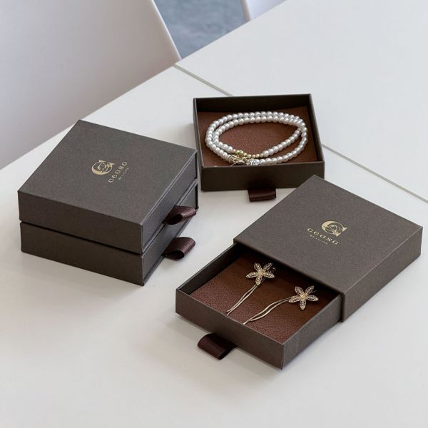 Luxury Pull Draw Jewelry Box Coffee Brown Gold Foil Valentines Day Packaging Premium Gift Box for Necklace Bracelet Sets