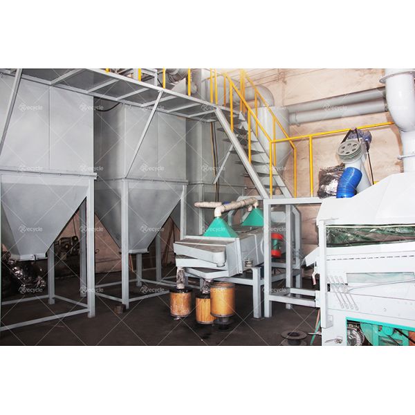 200-1000 кг/ч Мощность Алкальные батареи Переработка мобильных телефонов Скрап перерабатывающая машина