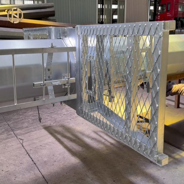 30-60m Hot Dip Galvanized Slip-joint Telecom Monopole Tower with Ladder, Platform and Lightning Rod for 5G Base Station
