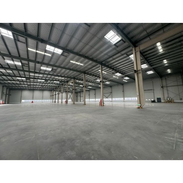 Steel structure frame building with high-strength bolt connection for large-span warehouse Q355B