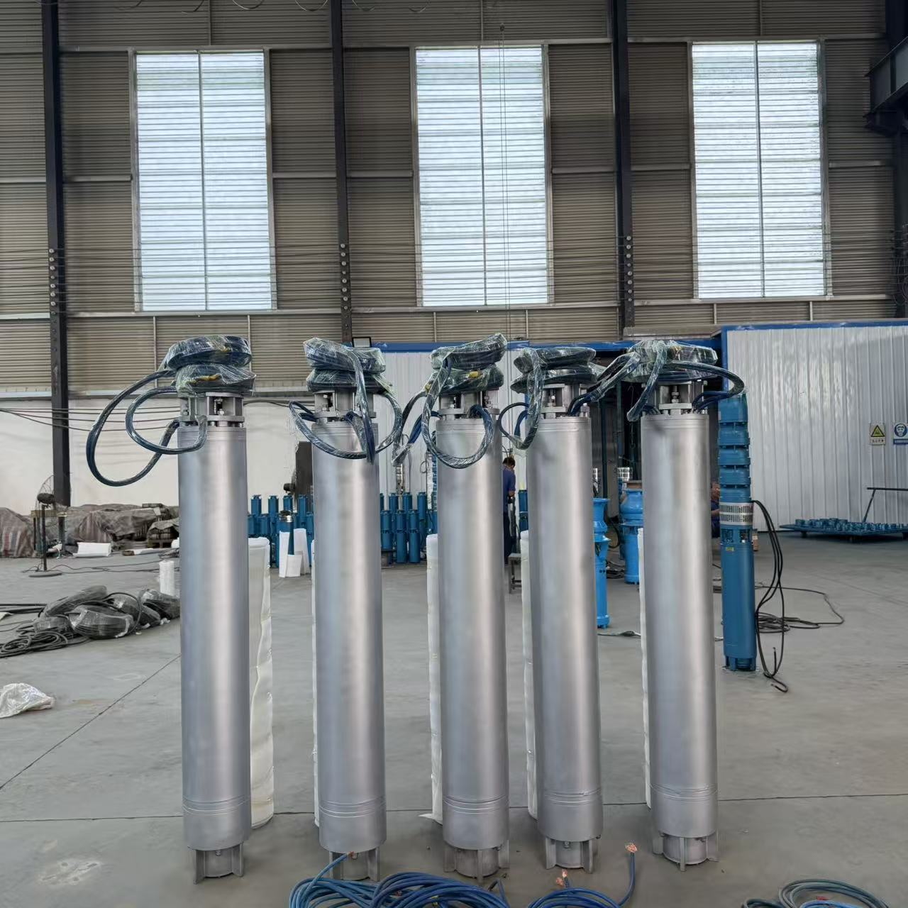 75KW Stainless Steel Submersible Seawater Pump with 300 m3/h Flow Rate for Deep