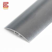 Barres de seuil métalliques en nickel satiné et chêne argenté