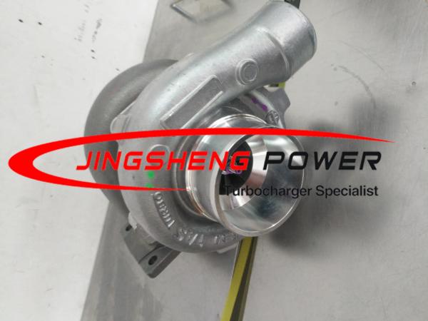 PC200-3 TO4B53 S6D105 Diesel Engine Turbocharger Excavator Parts 6137-82-8200