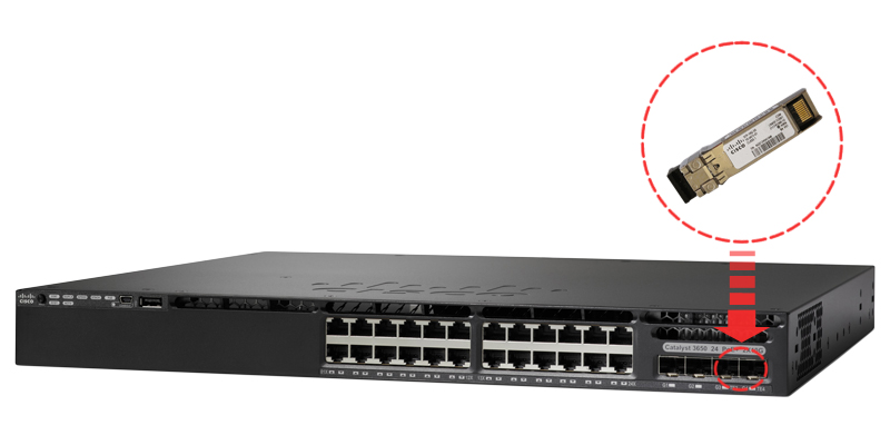 SFP-10G-SR installed in a switch SFP-10G-SR Cisco SFP-10G-SR 10GBASE-SR SFP модуль Cisco SFP передатчик SFP-10G-SR 10GBASE-SR SFP модуль
