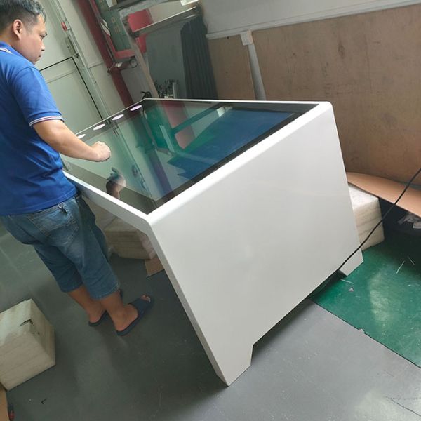 Free Standing 55 Inch Indoor Lcd Interactive Android Or Windows System Coffee Game Smart Touch Screen Table