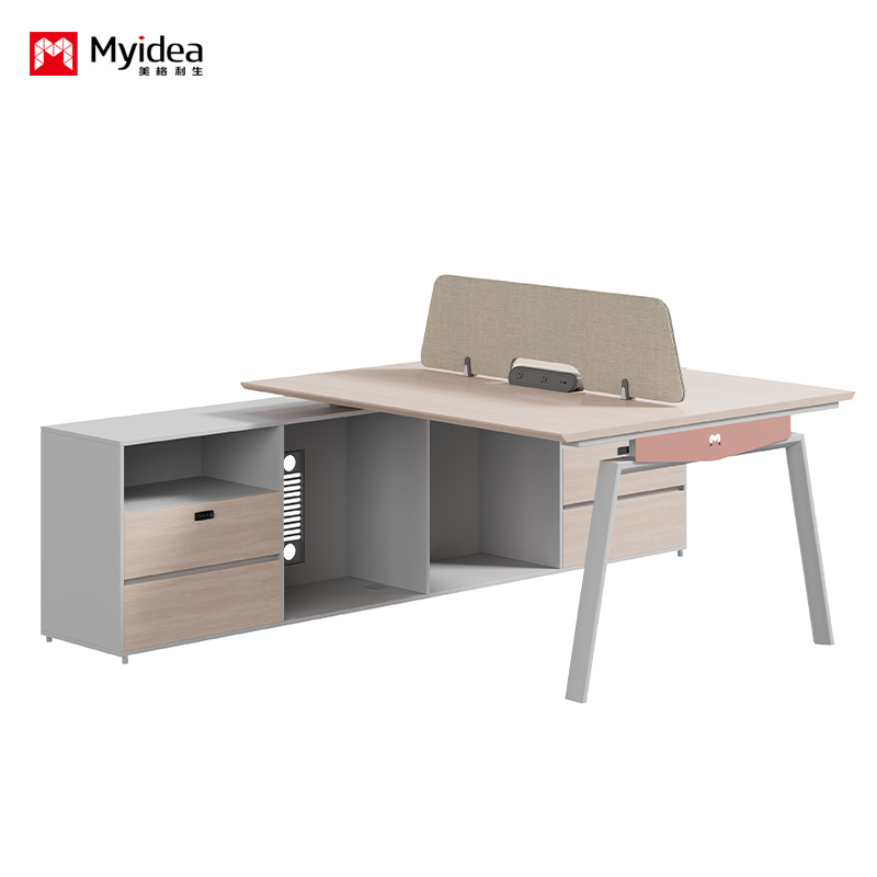 Plug-and-Work Opposing Workstation with Integrated Electrical Sockets, Fabric Divider, and Heavy-Duty Steel Legs – Perfect for Team Offices.
