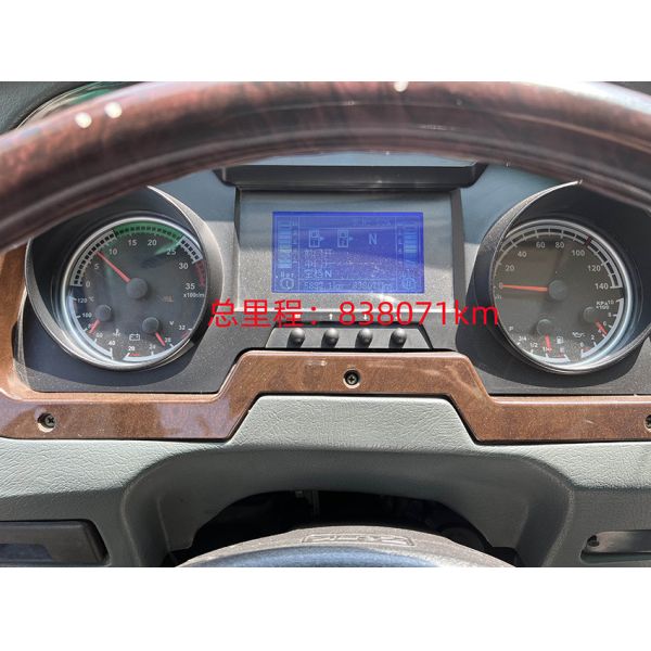 Дизельный туристический автобус 37 мест 2 двери LHD Euro 4 с ручной коробкой передач