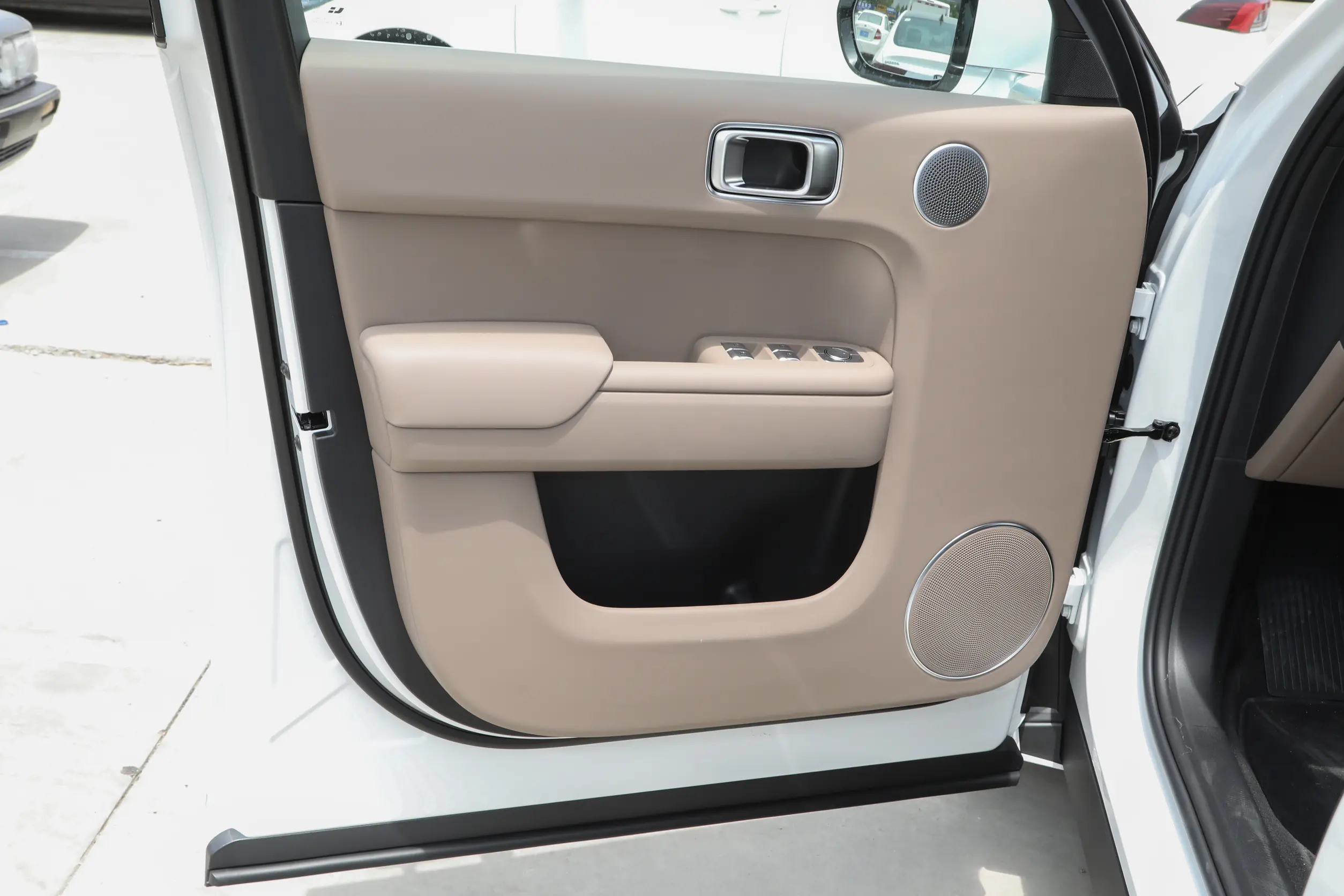 Nuevo SUV Li Auto 2025 Año 4WD de Autonomía Extendida Coche Duradero y Potente Coche Ideal Con Color Personalizado