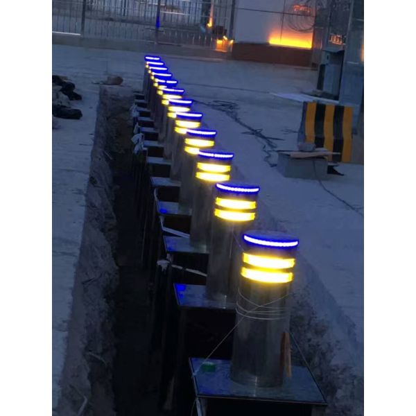 304 Stainless Steel Road Traffic Control Bollards / Car Security Bollards